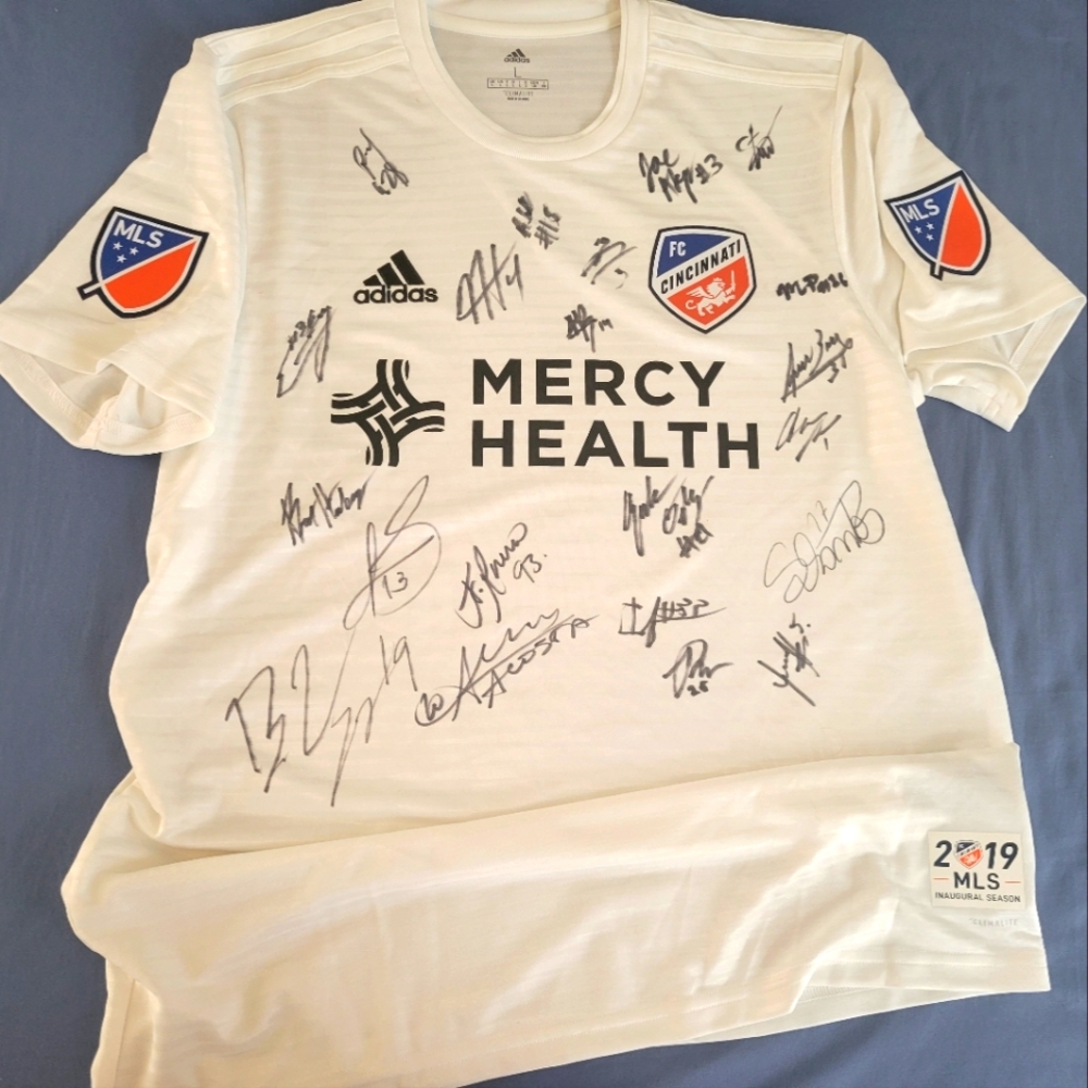 Official FC Cincinnati Soccer Jersey with signatures from the starting line up.
